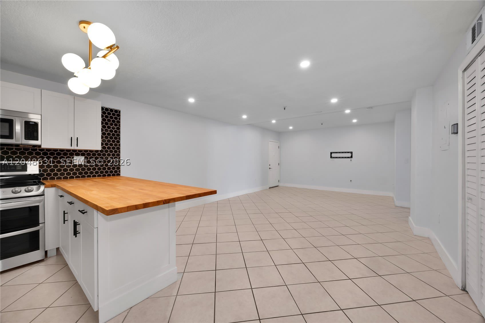 2734 Bird Ave – photo 4