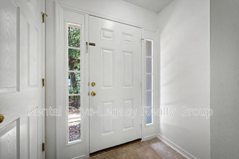 7414 Palm Hills Drive – photo 3