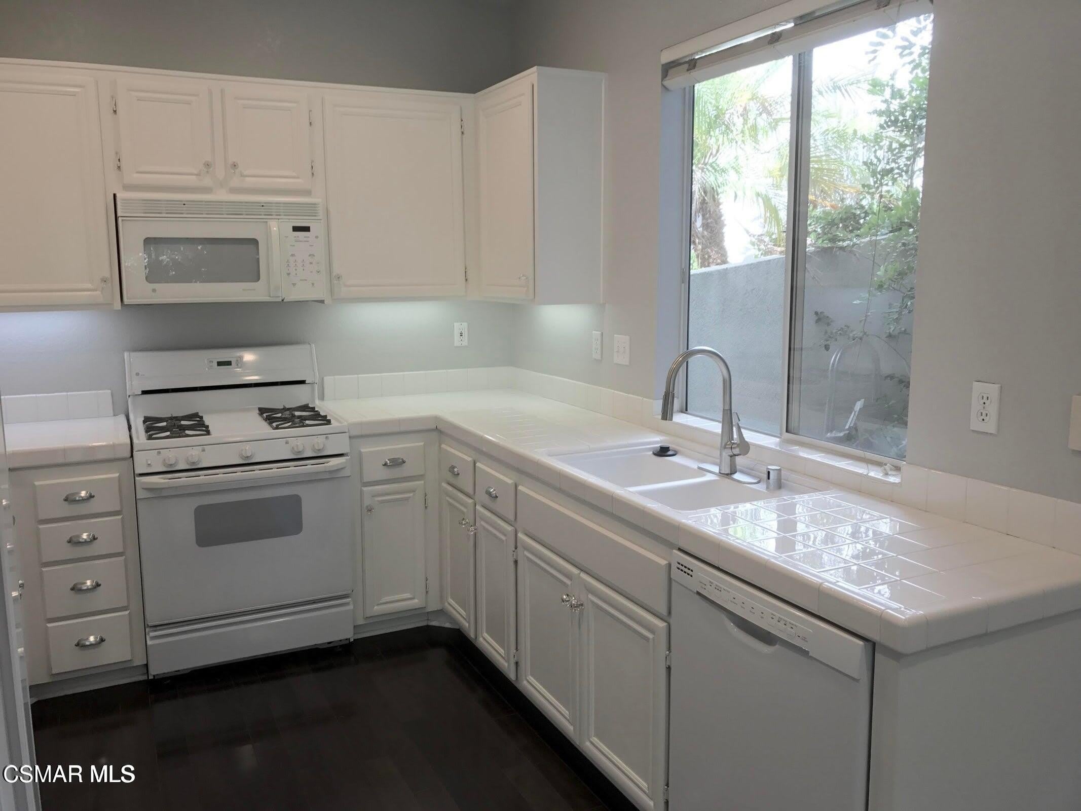 5569 Sienna Way – photo 3