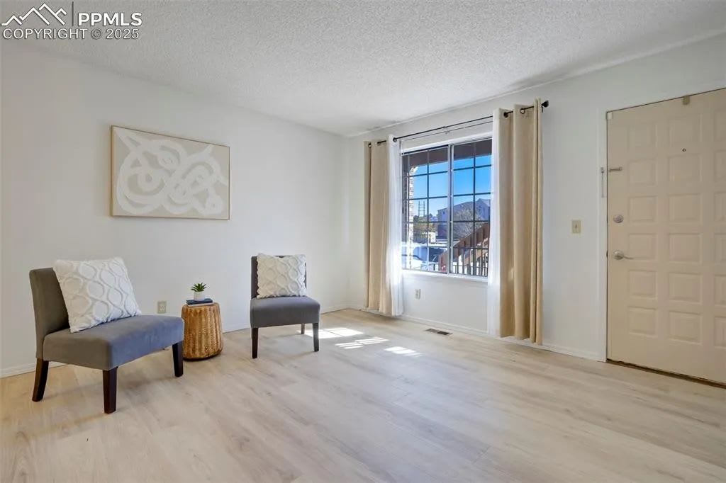 6254 Village Ln – photo 3