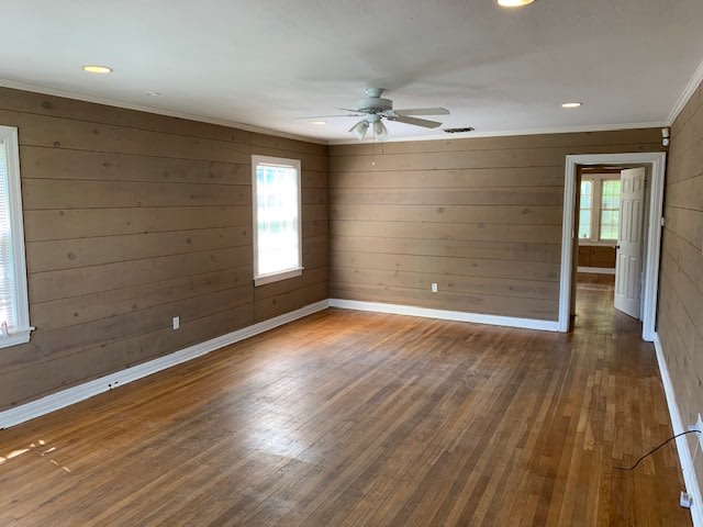 2411 30Th St – photo 3