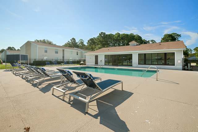 The Retreat at Hidden Bay Apartment Homes – photo 1