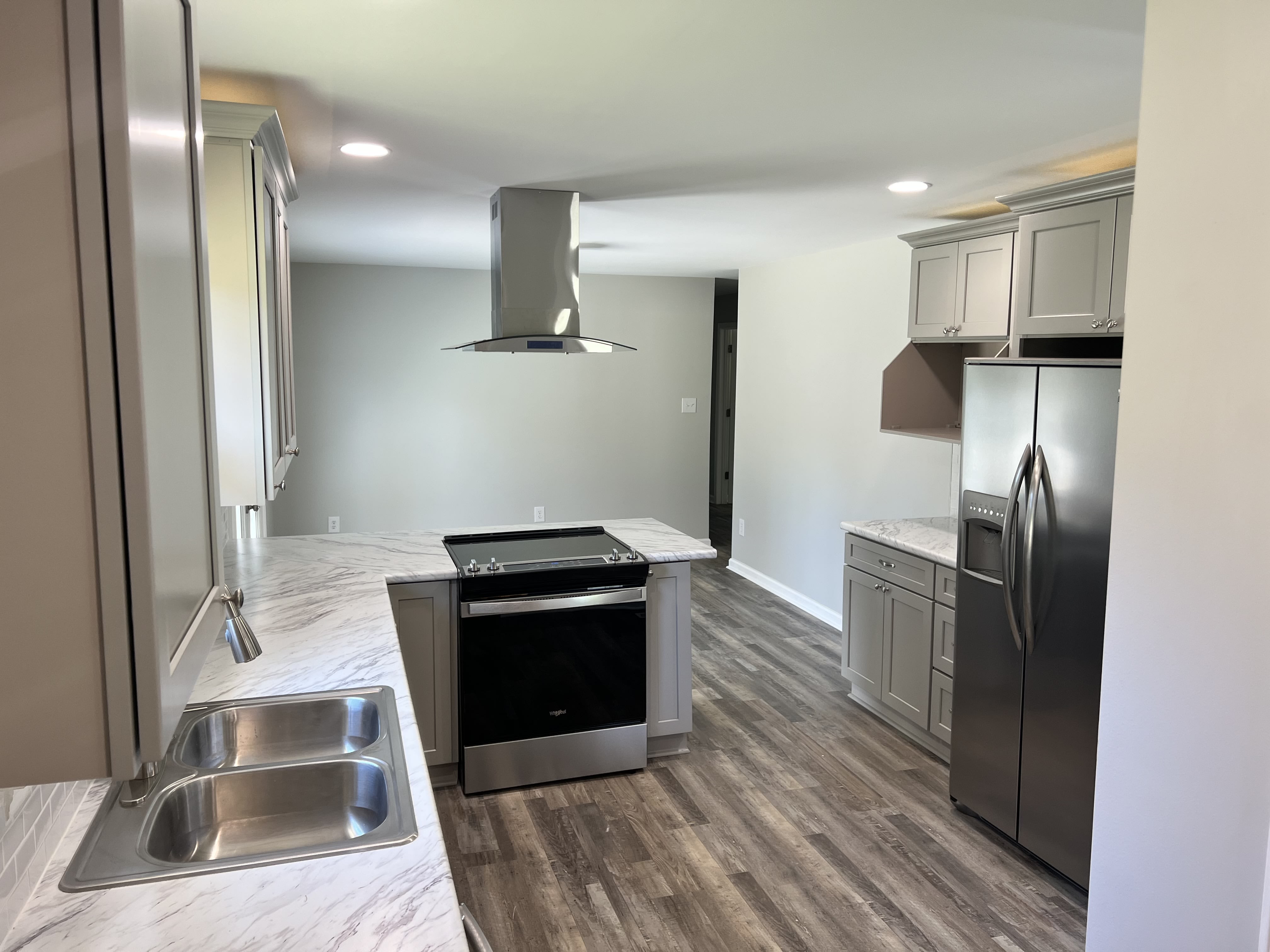 145 West Drive – photo 1
