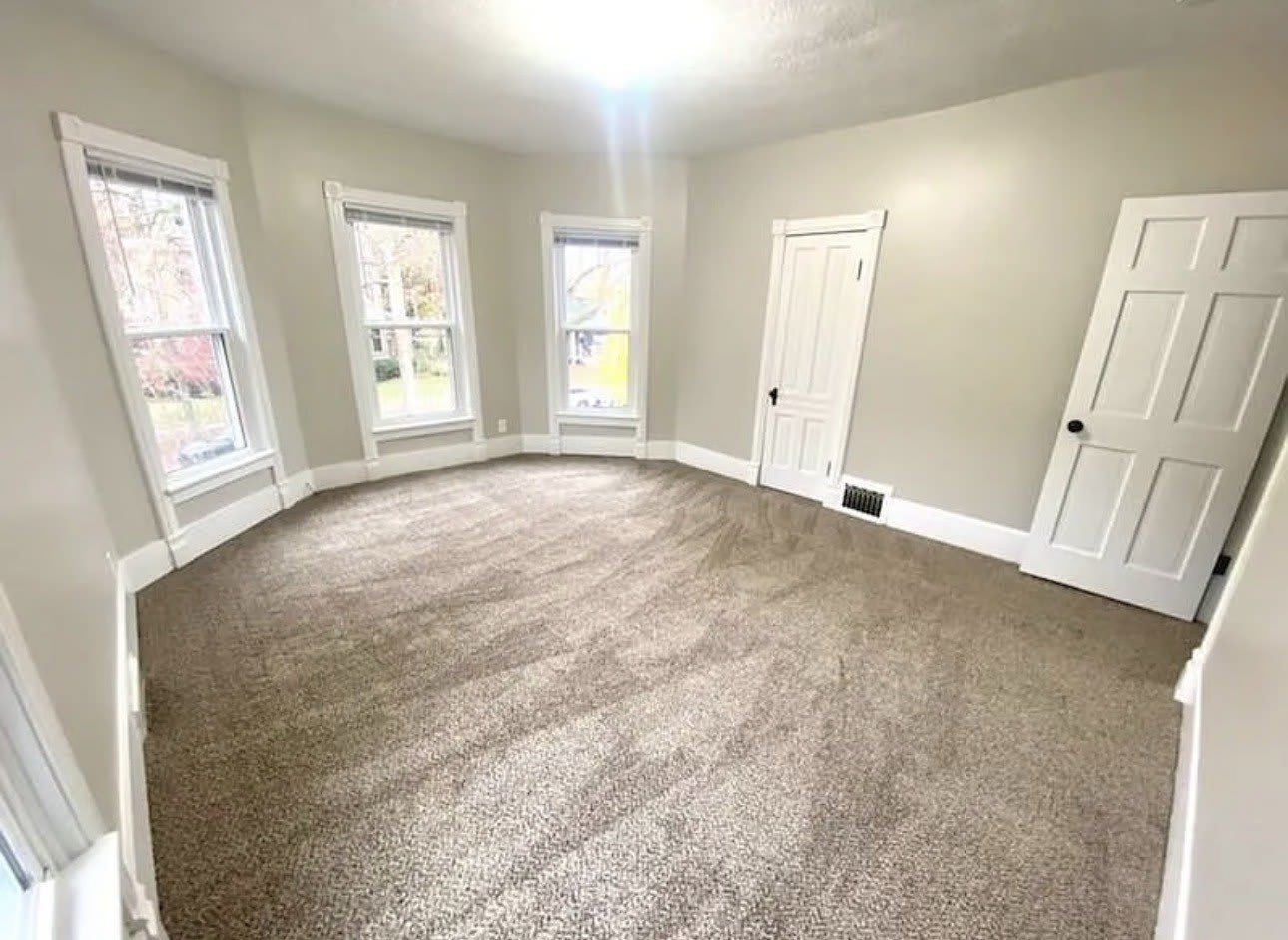 612 1/2 E Chestnut Street – photo 5