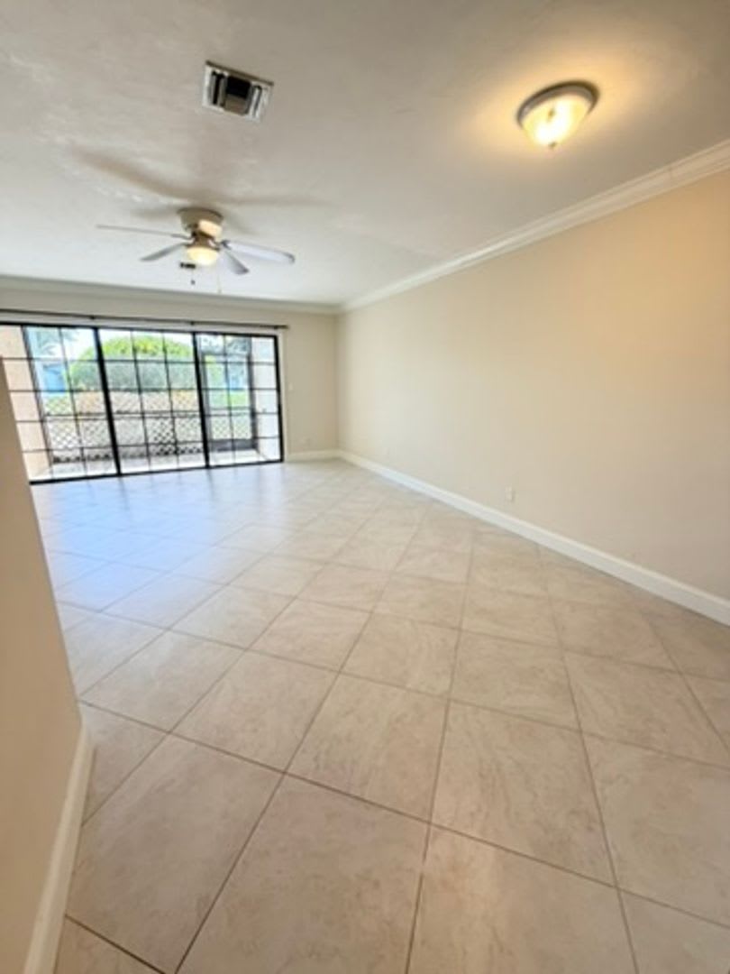 26560 Southern Pines Dr #J-103 – photo 3