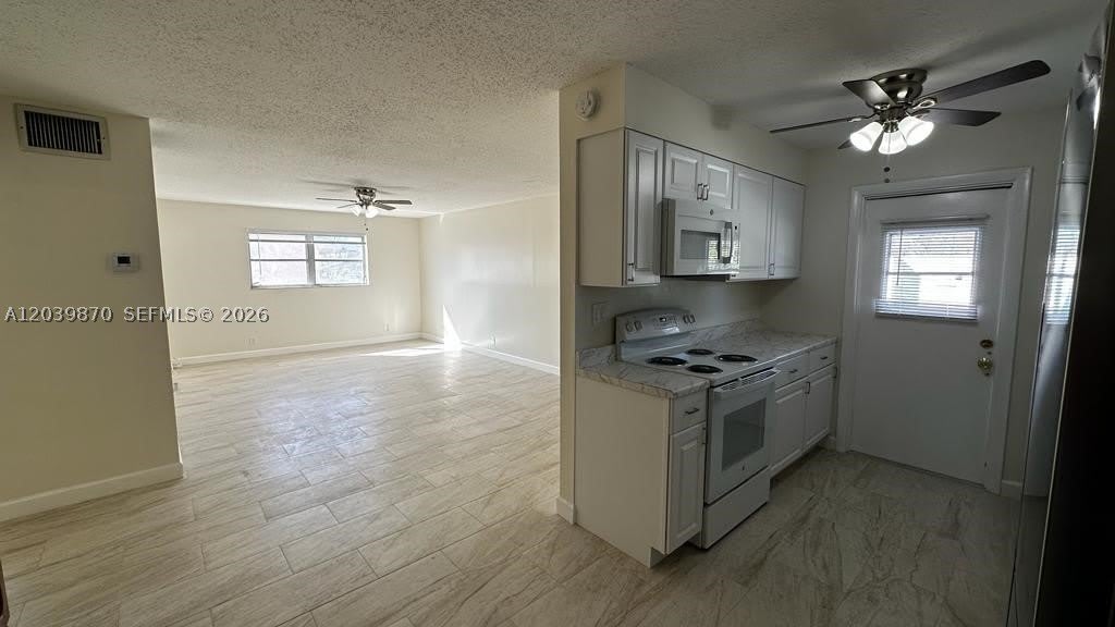 7480 SW 10th St – photo 3