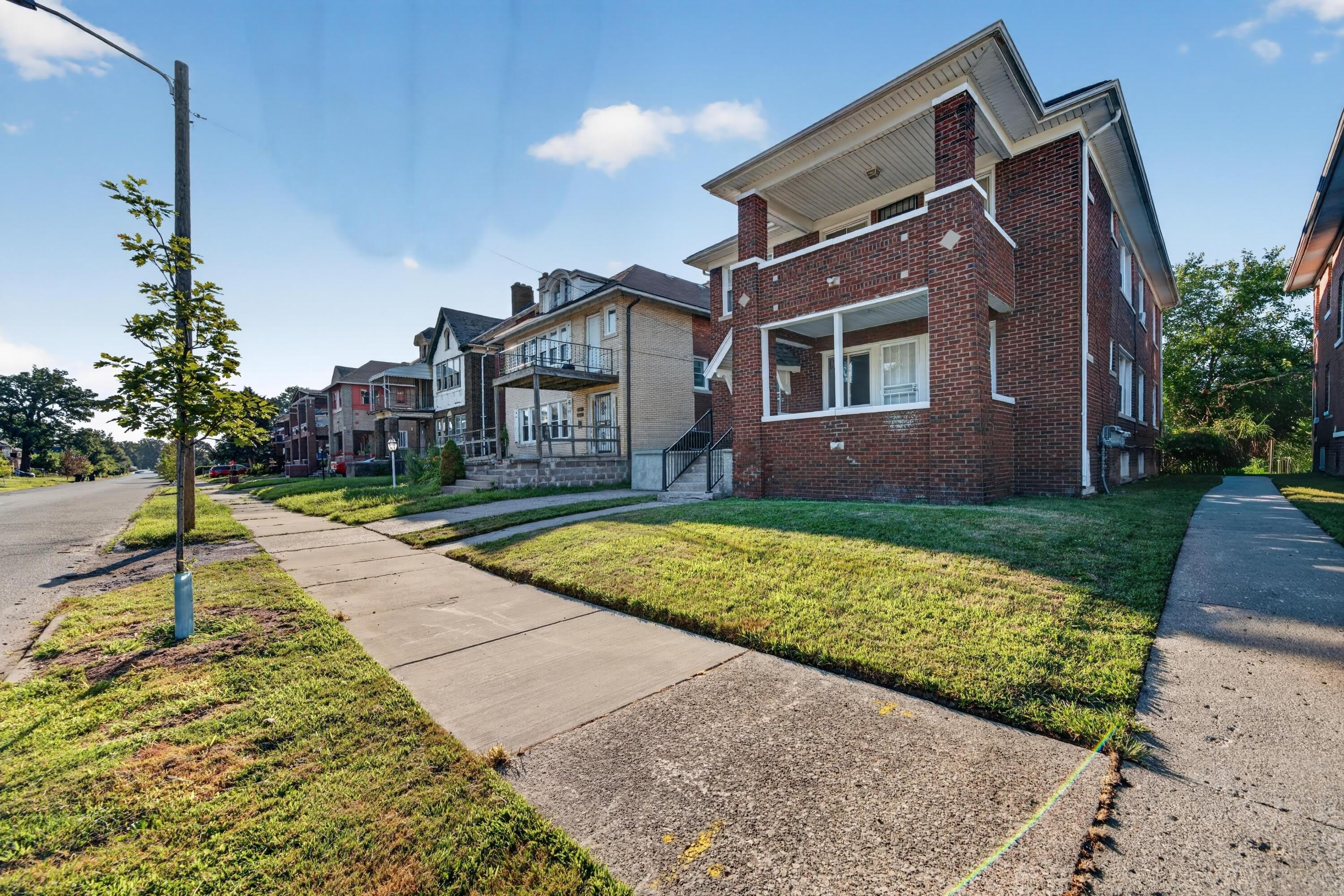 2025 Calvert Avenue – photo 4