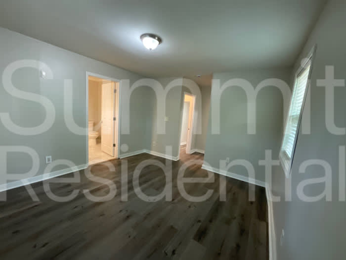 2590 Godfrey Drive Northwest – photo 5