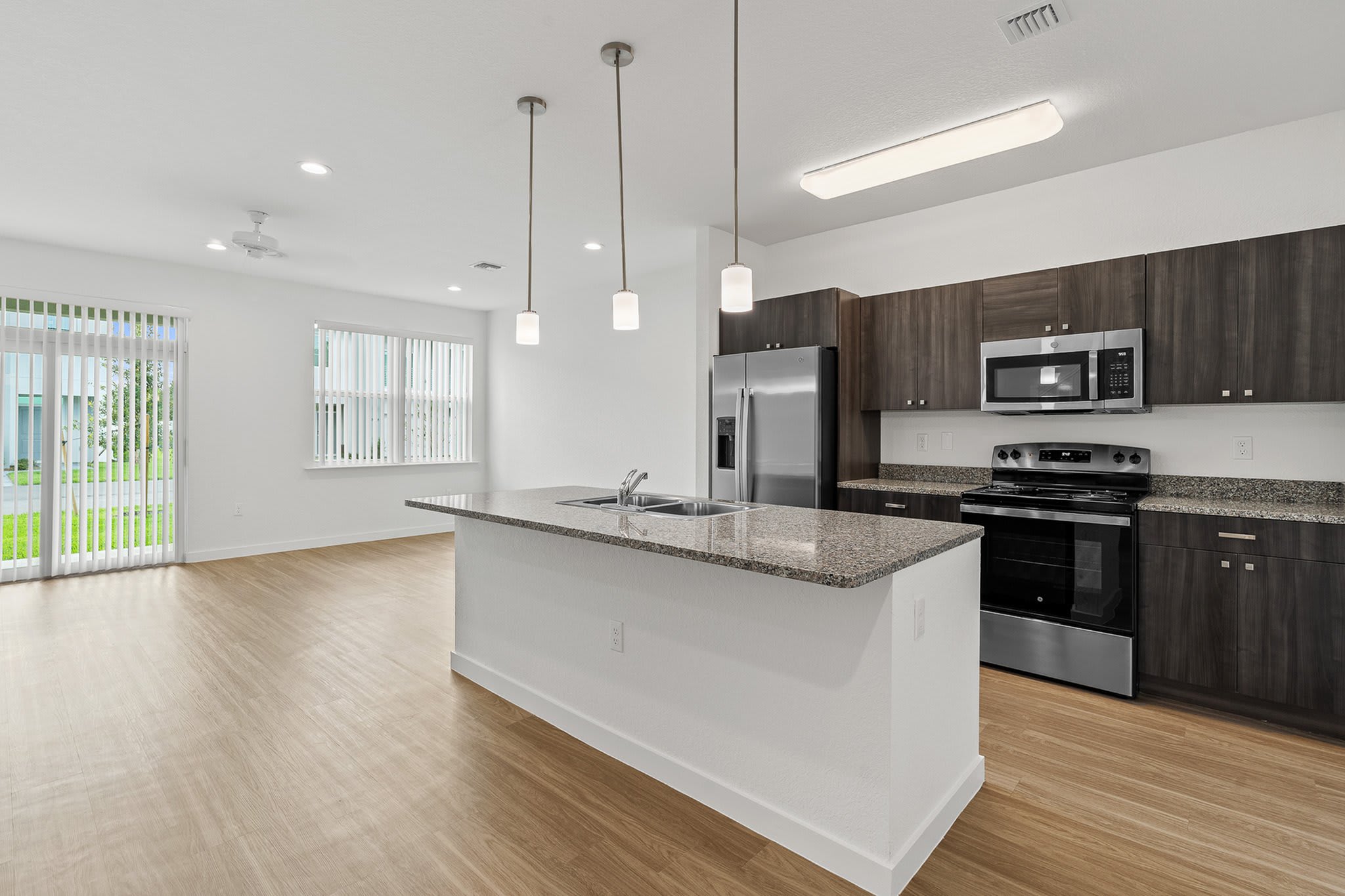 Torino Lakes Rental Townhomes – photo 3