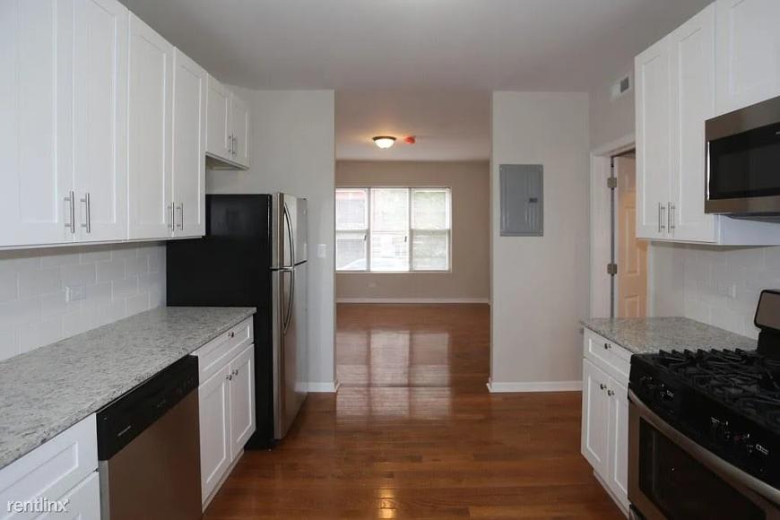 3916 West Altgeld St. – photo 4