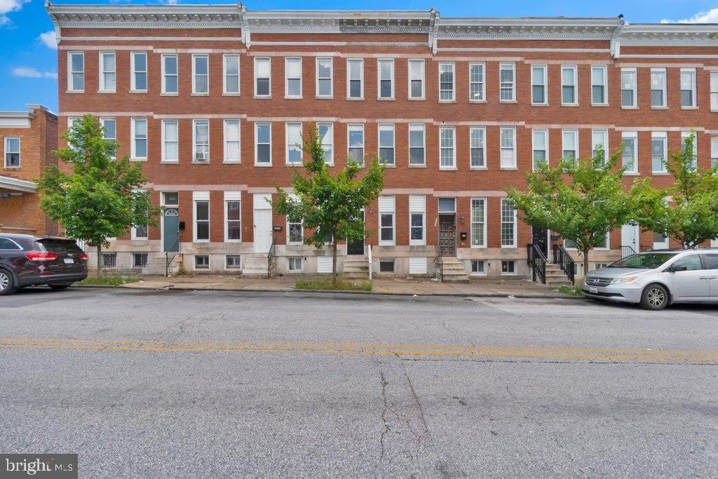 2617 E PRESTON Street – photo 1