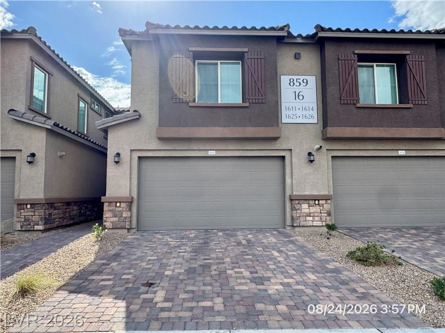 Modern Henderson Townhome with 2-Car Garage & Designer Finishes – photo 2
