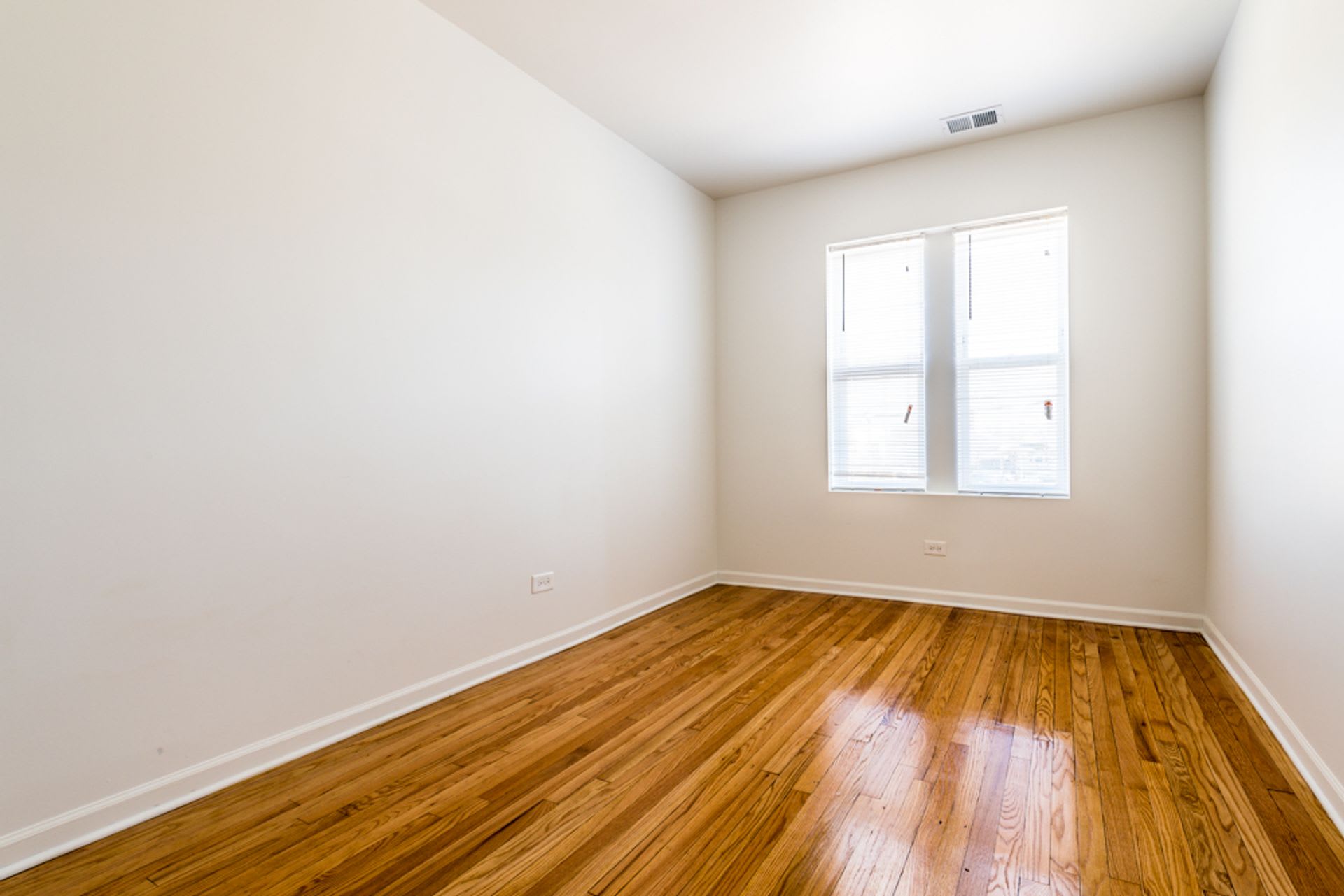 404 School ST – photo 3
