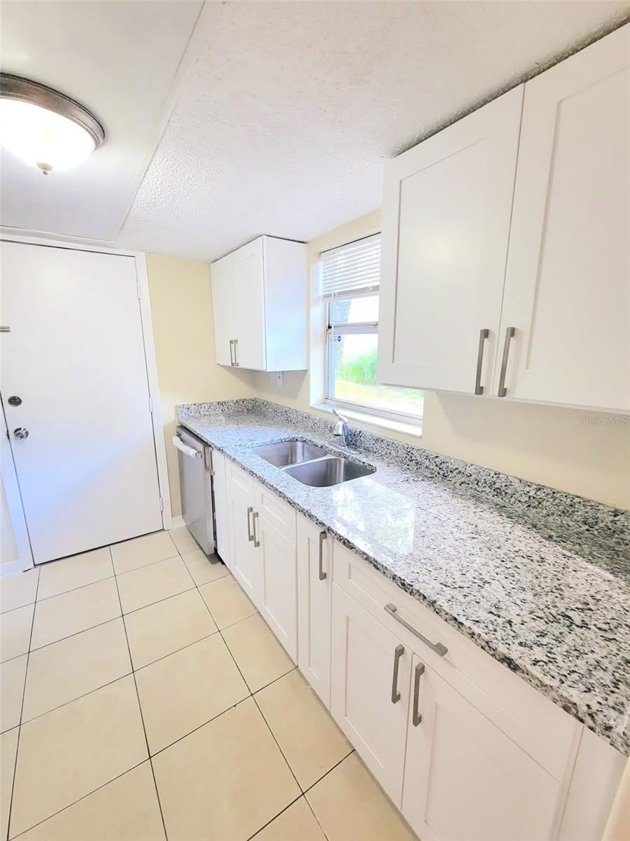 5338 ORANGE Avenue – photo 4