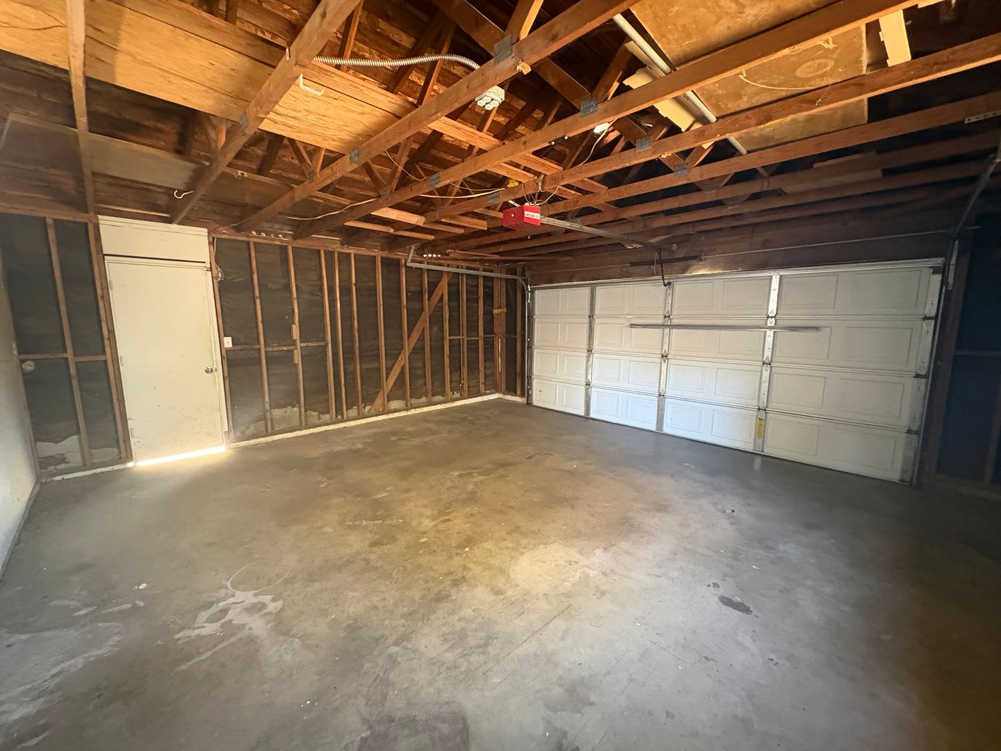 Spacious SW Visalia Home Available Now! – photo 3