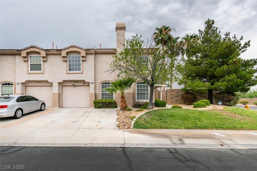 1600 Colloquium Drive – photo 1