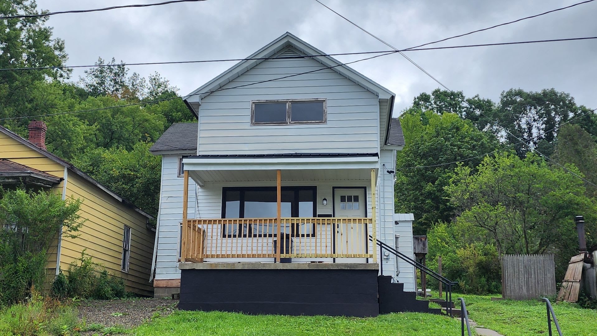 Spacious Four-Bedroom, Completely Remodeled Home in Bradford PA! Schedule a Tour Today! – photo 1