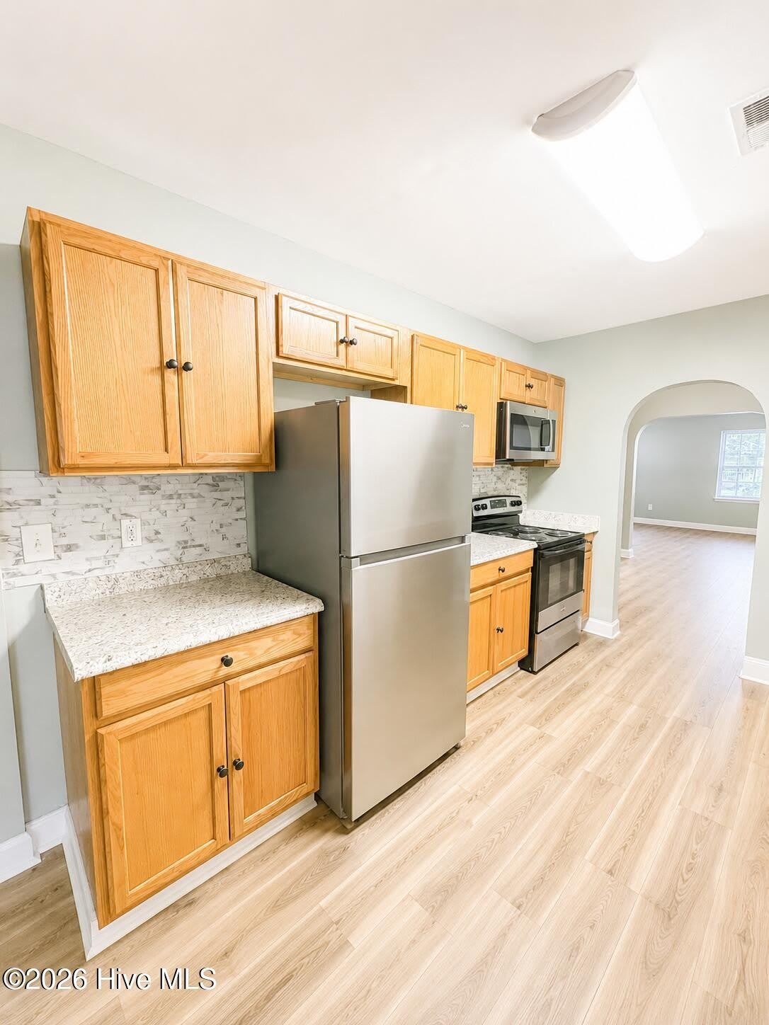 1103 Colonial Avenue – photo 5