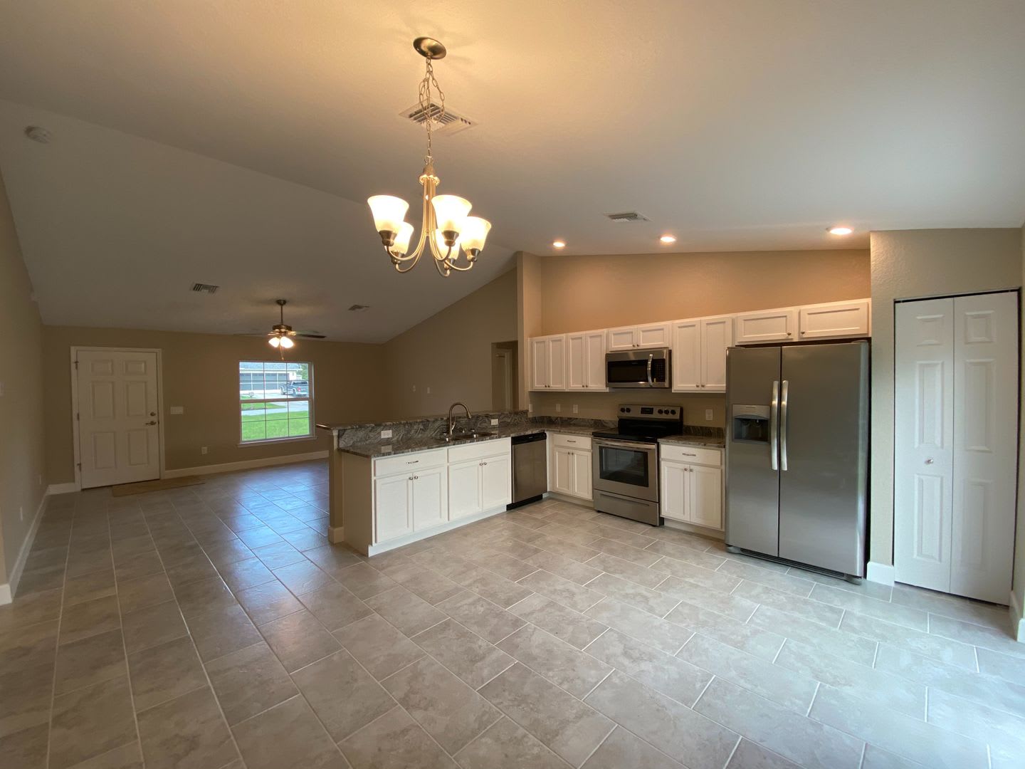 Desirable SW Ocala Neighborhood 3/2/2 *WON'T LAST* – photo 5