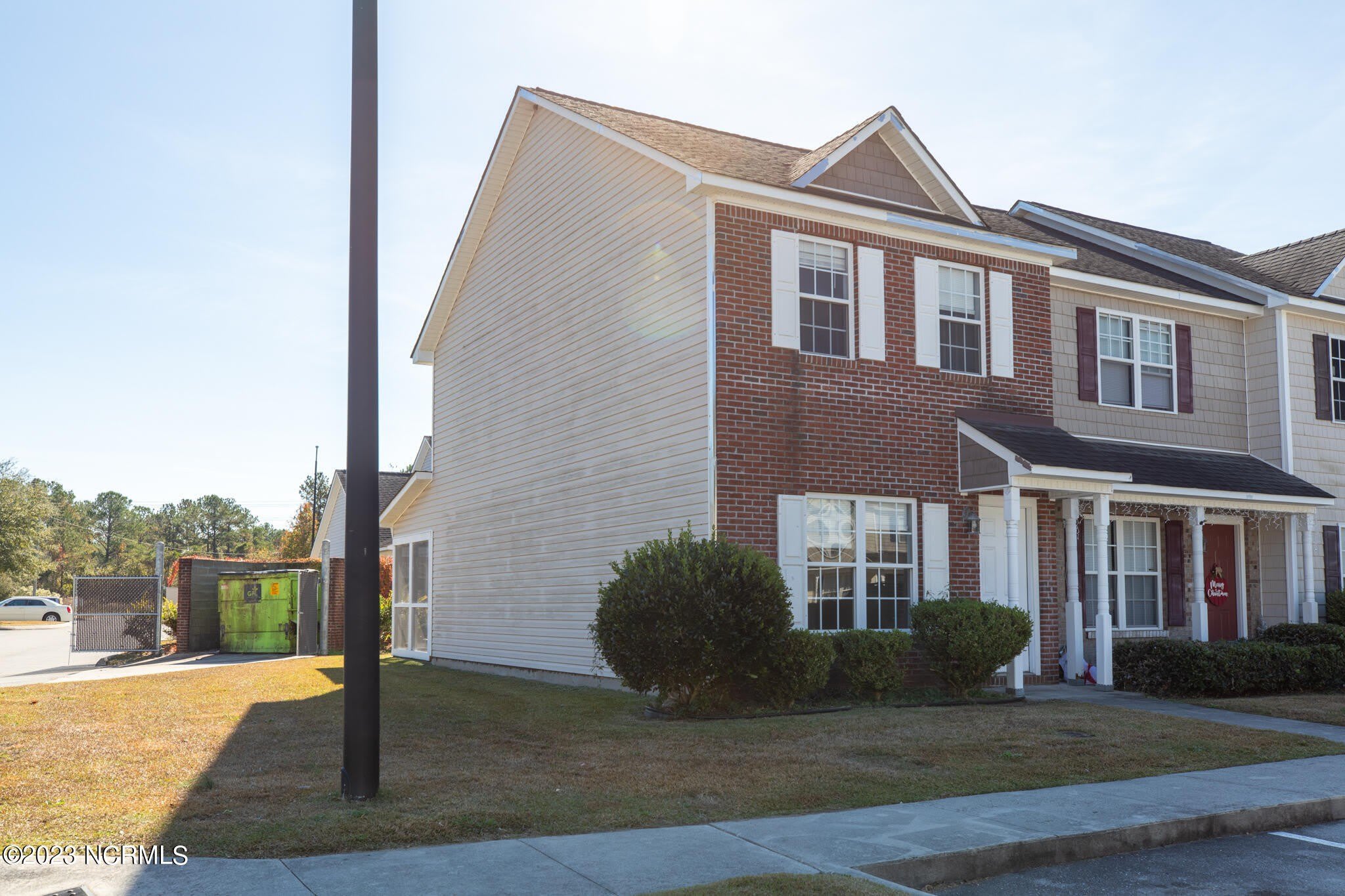 401 Springwood Drive – photo 2