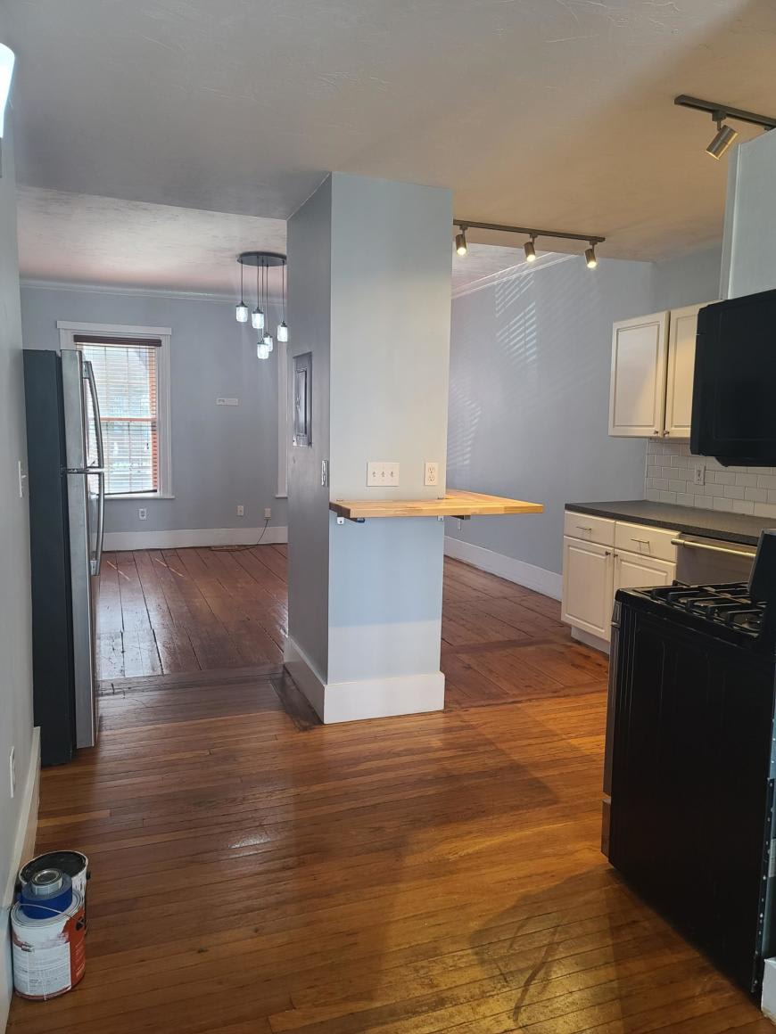 216 West 9th St. – photo 5