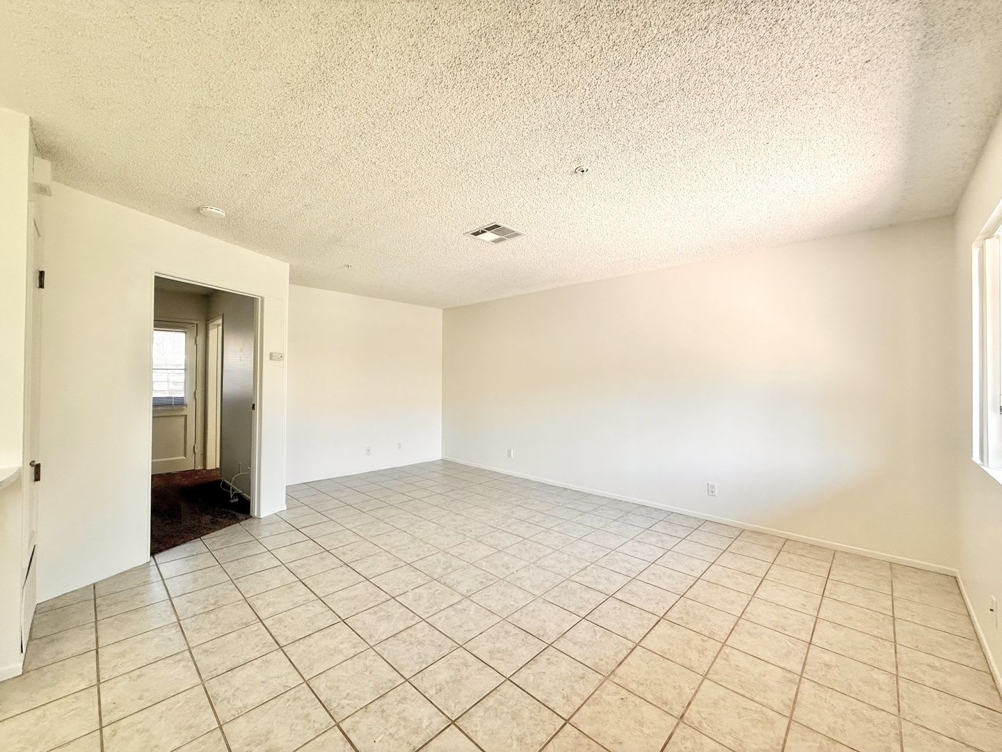 AVAILABLE NOW!! 1 Bedroom 1 Bathroom!! 55+ Apartment in Palm Desert – photo 3
