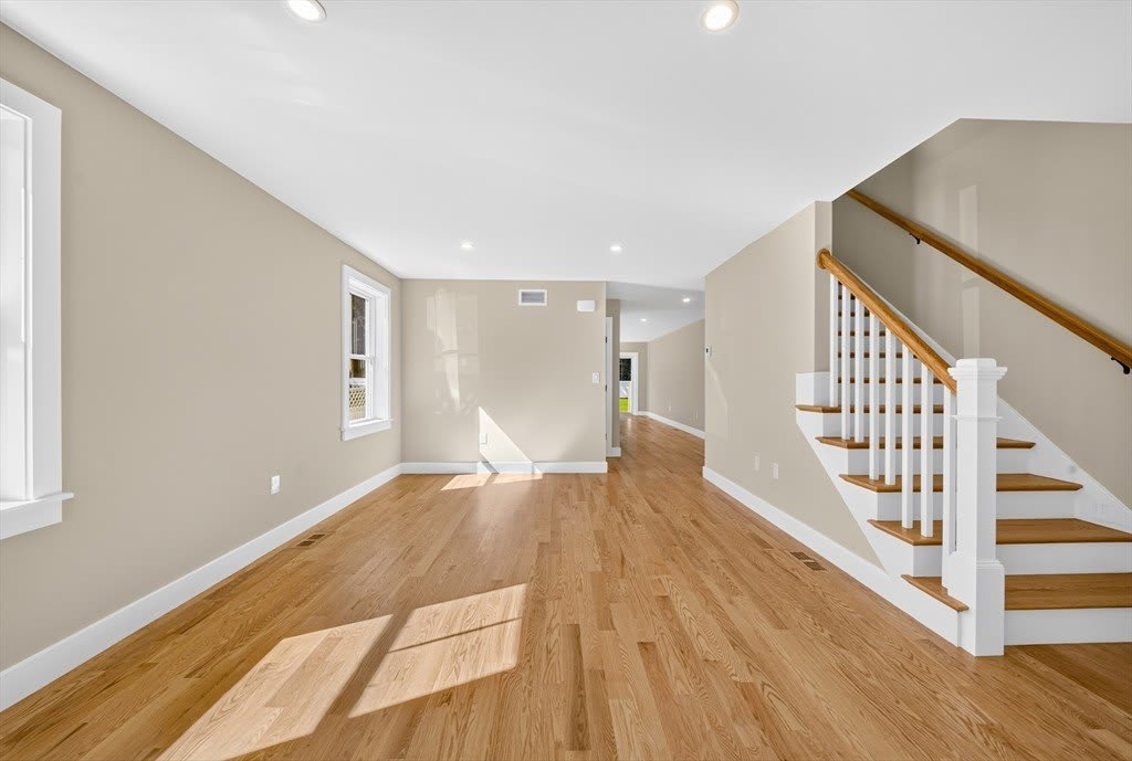 57 Bellflower Road – photo 3