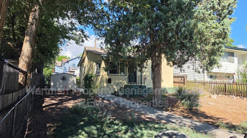 218 N Chestnut St – photo 3