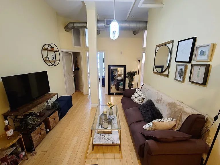 37 Temple Pl. – photo 1