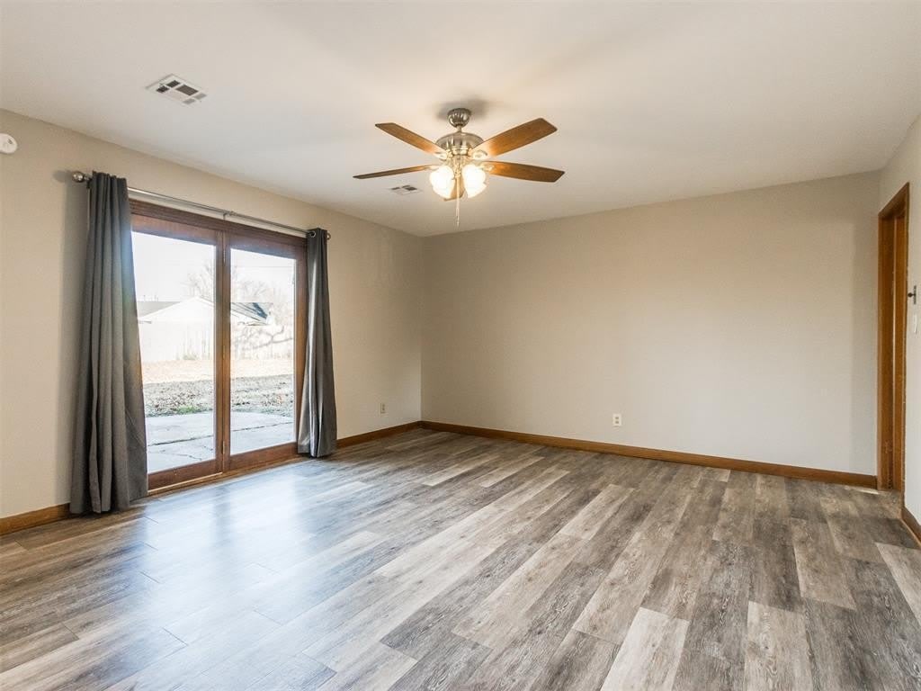421 Foreman Avenue – photo 5