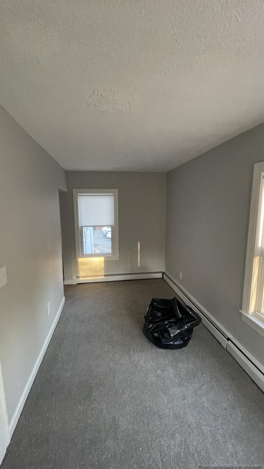 640 Washington St – photo 2