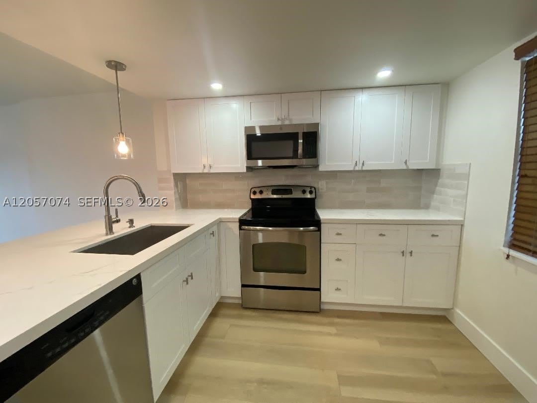 401 SE 3rd St – photo 4