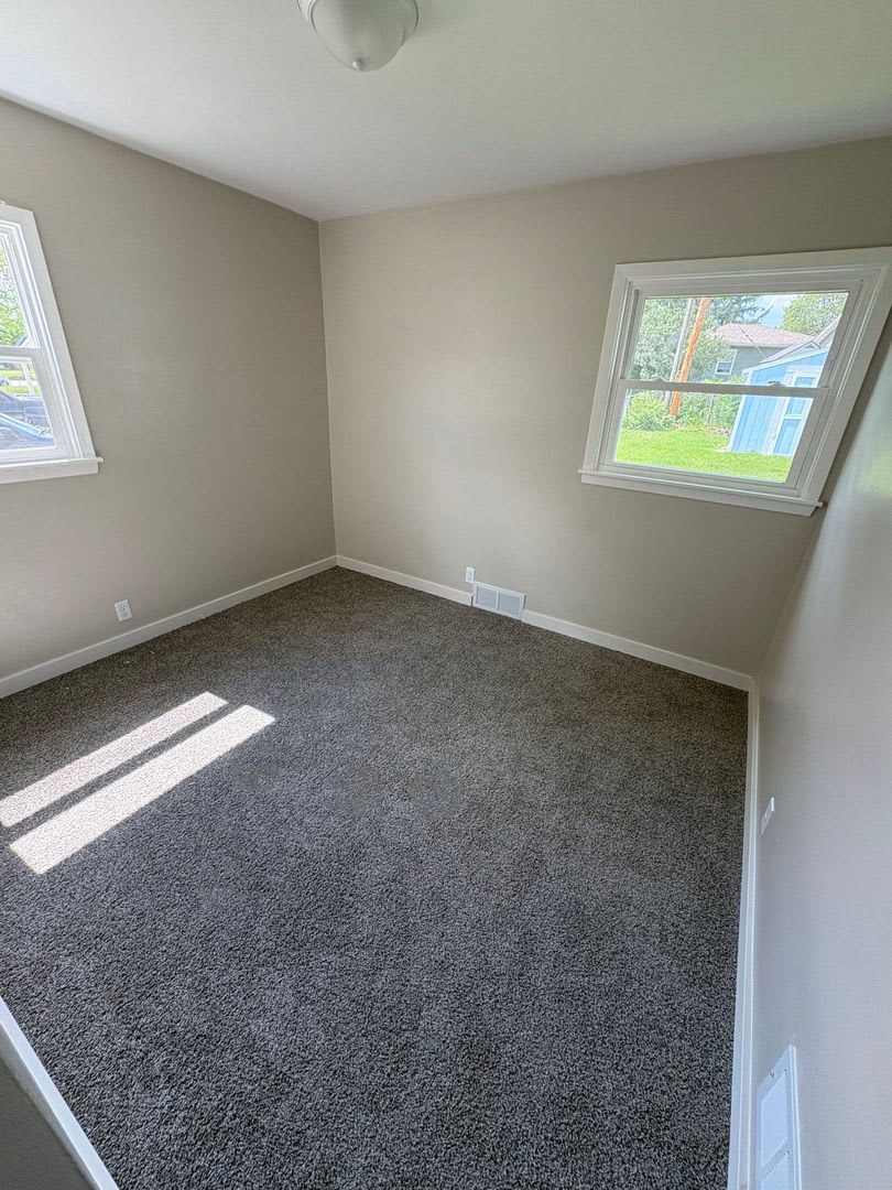 UPDATED 3 Bedroom 1 Bathroom single family home – photo 3