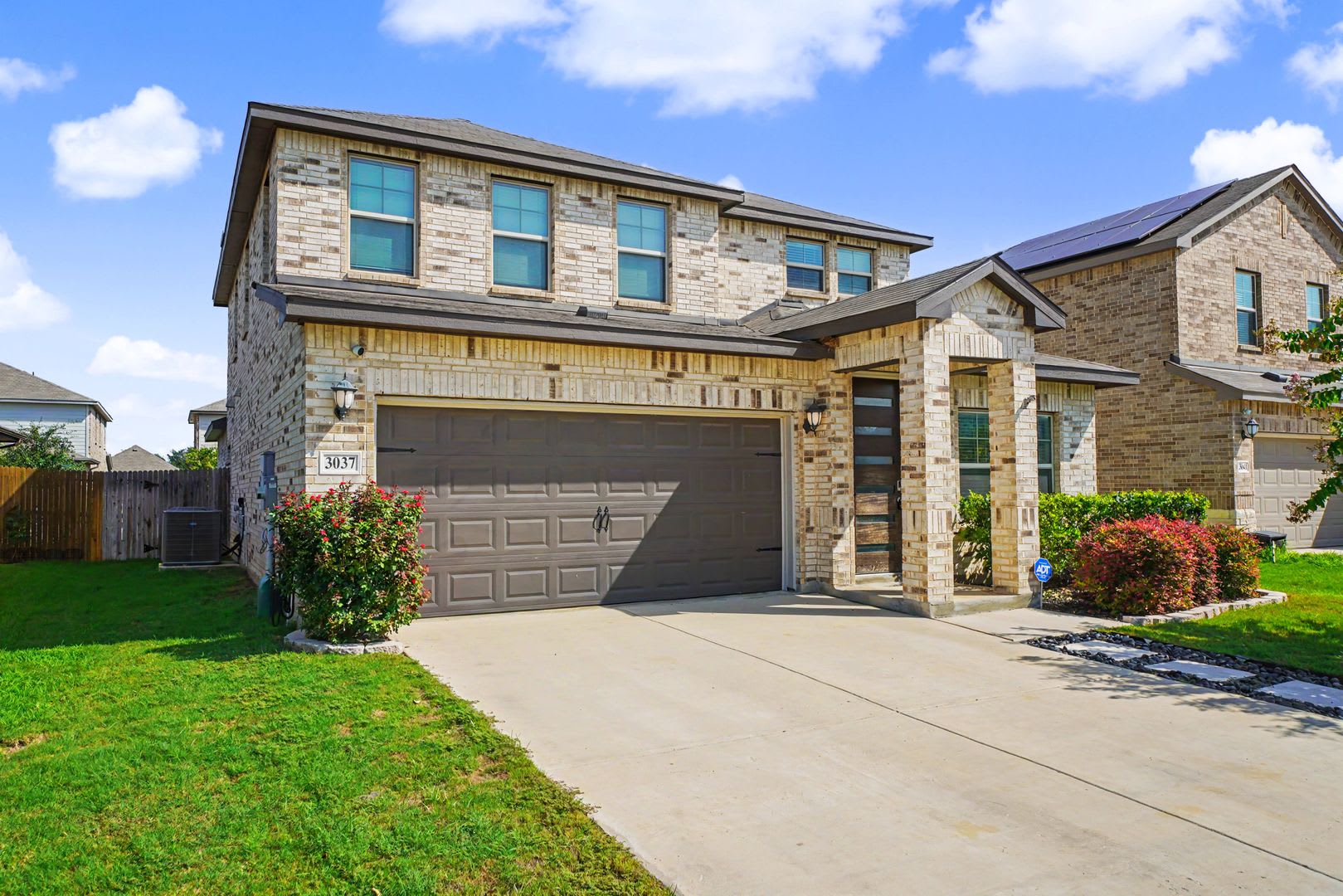 Spacious 5-Bedroom Home in Schertz – photo 5
