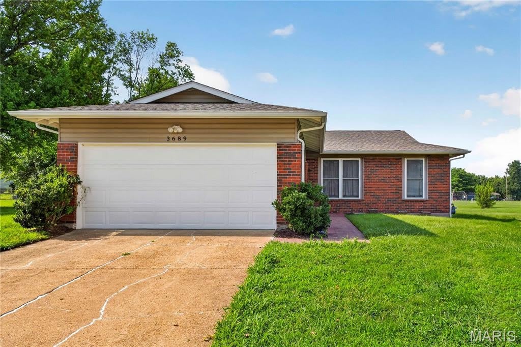 3689 Whispering Woods Drive – photo 1
