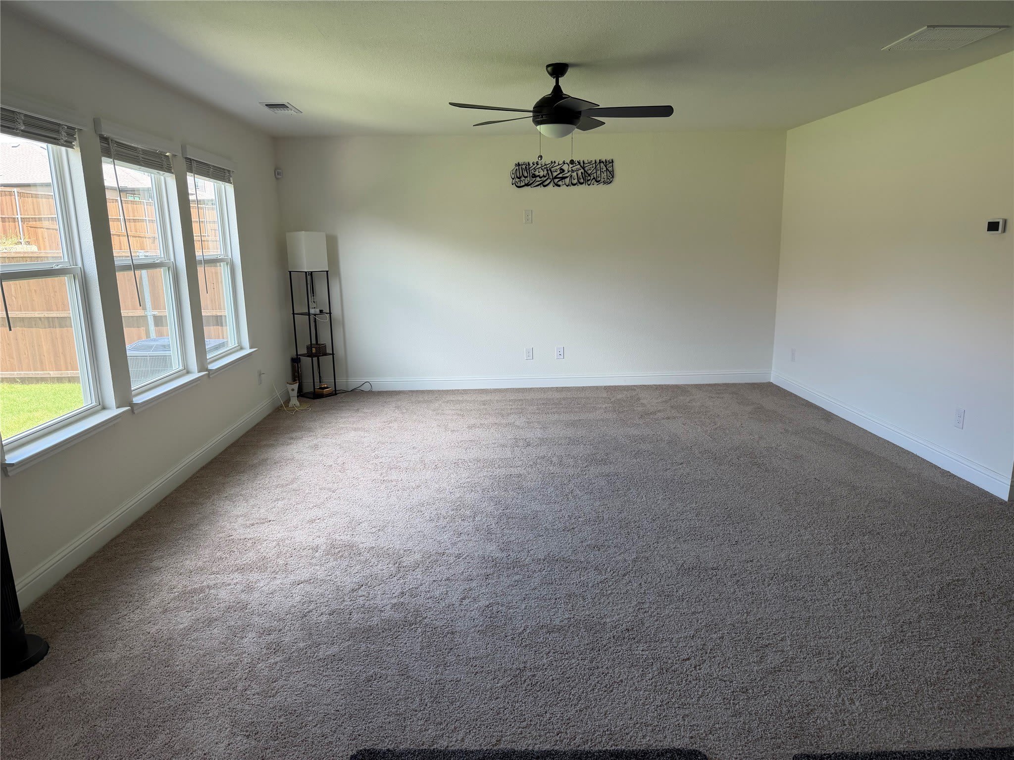 692 Jupe Way – photo 2