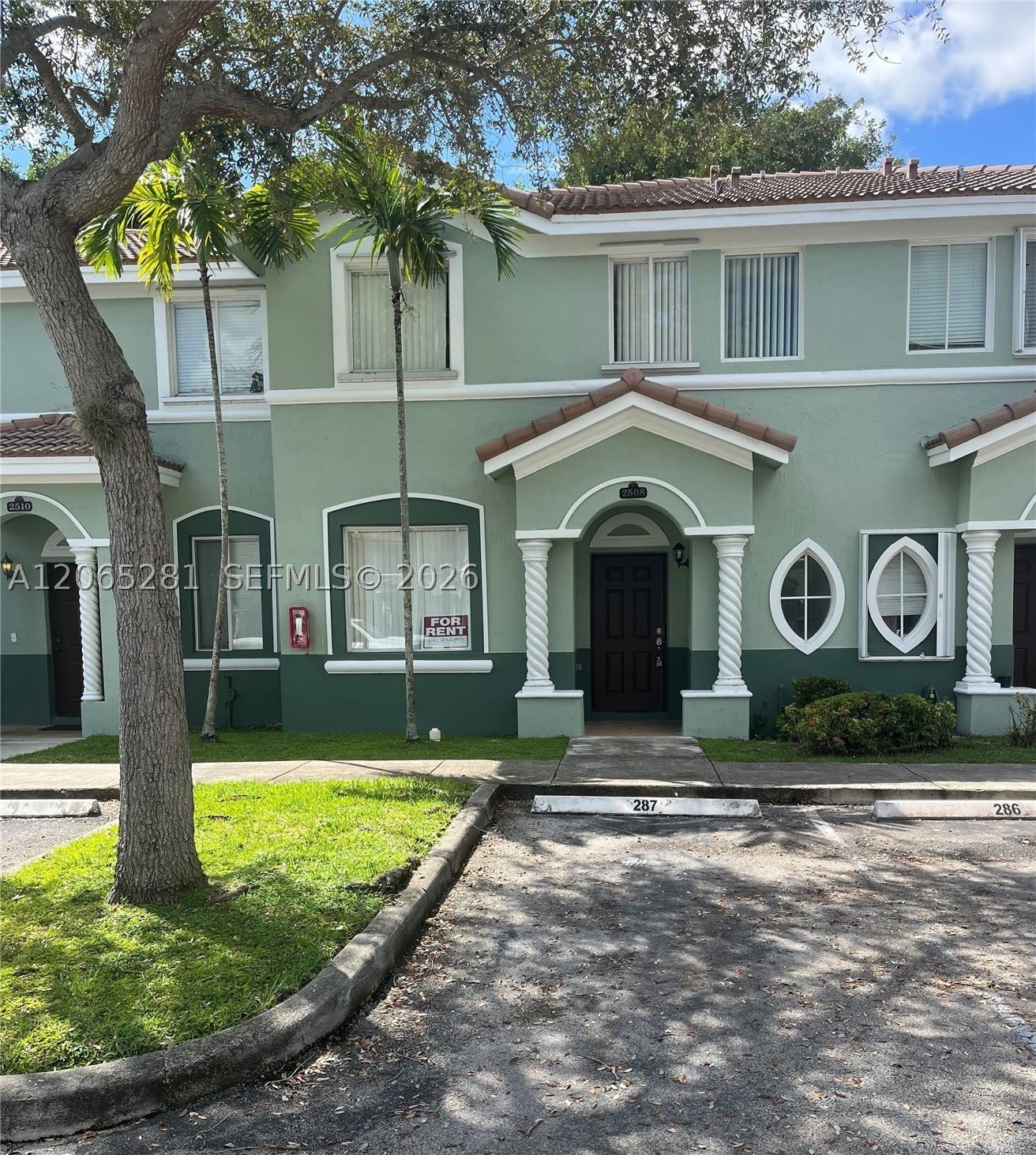 1522 SE 24th Ct – photo 1