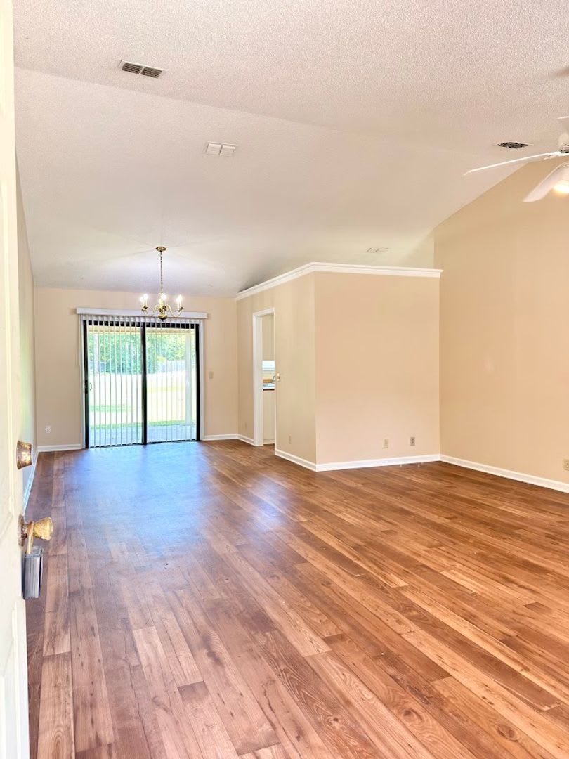 202 Cypress Drive – photo 2