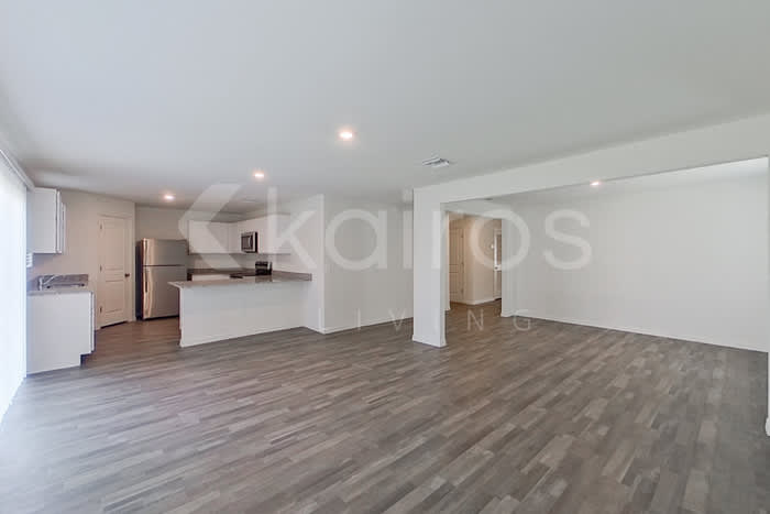 4020 Garden Boulevard – photo 4