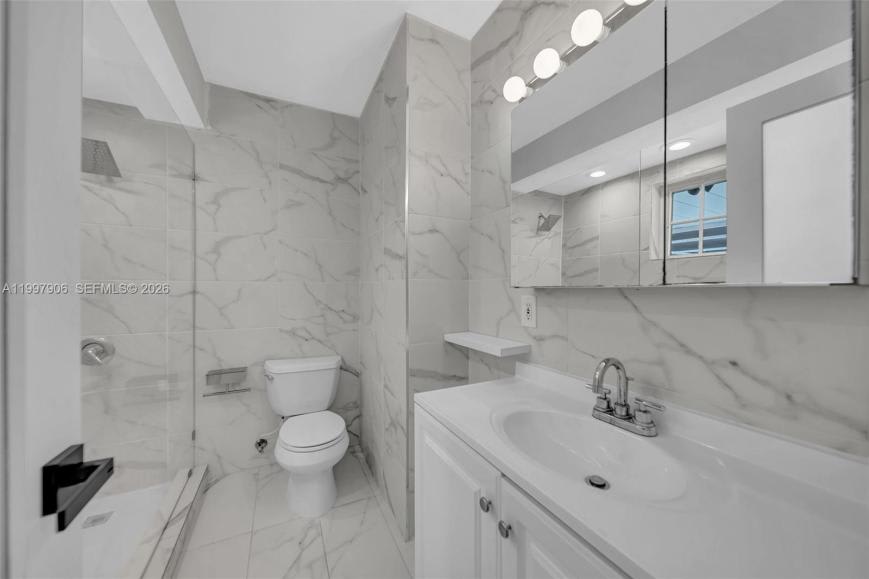 15010 NE 7th Ave – photo 2