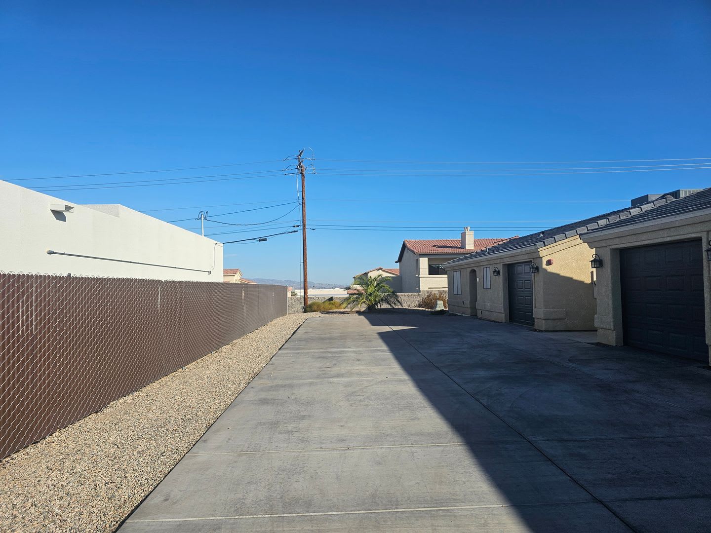 READY TO MOVE IN!! Just Finished Updating!!Unfurnished Long Term – photo 2