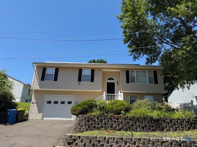 83 Essex Avenue – photo 1