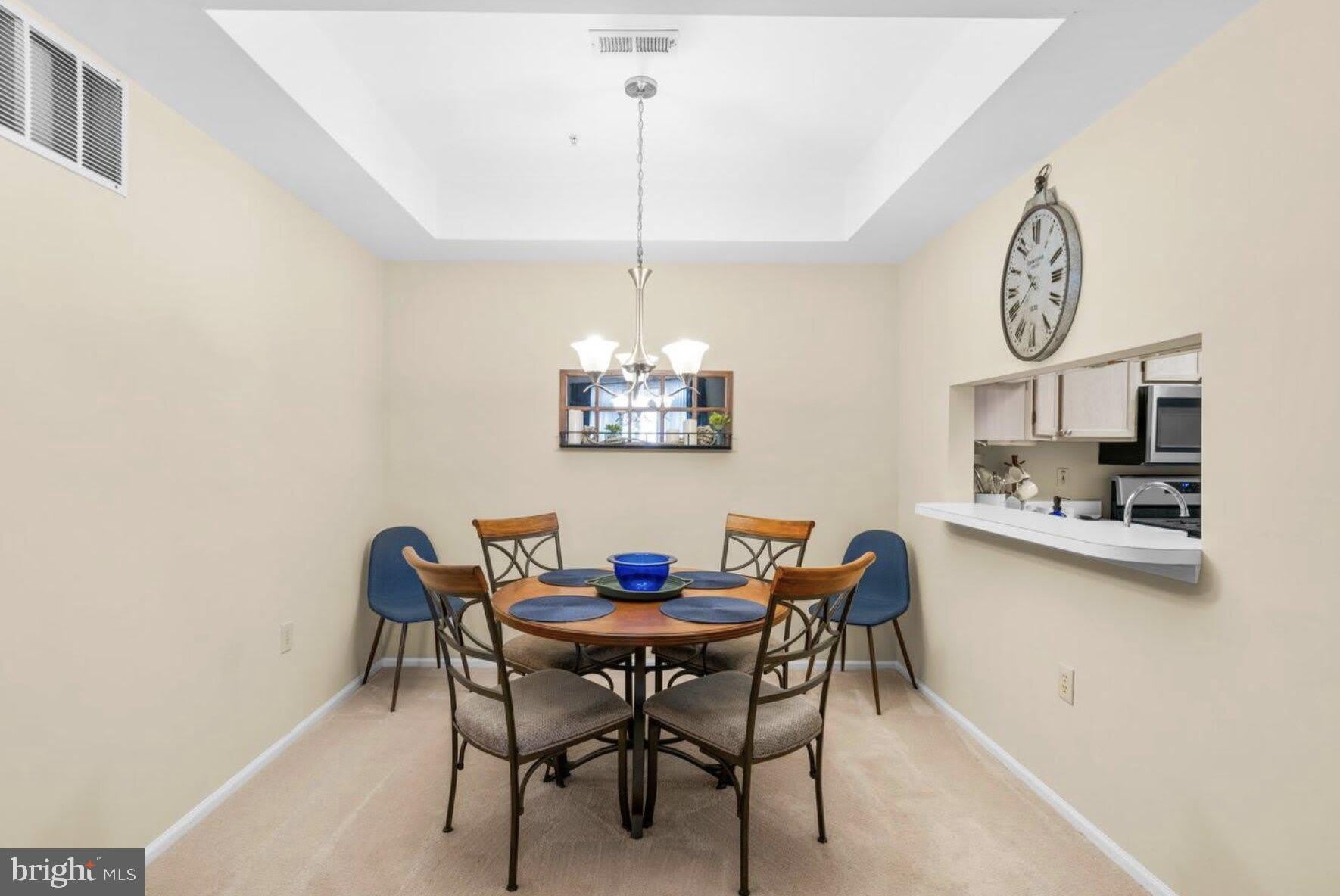 9119 GROFFS MILL Drive – photo 5