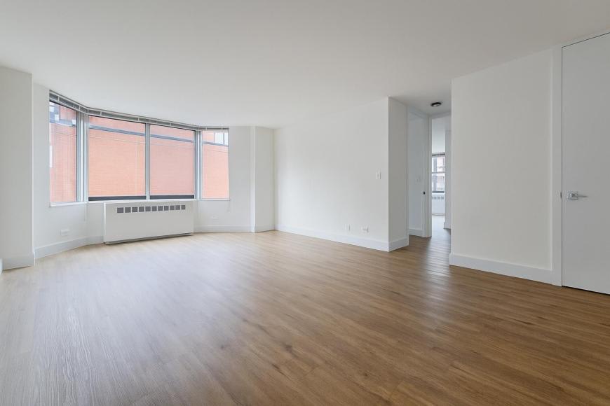 1735 York Avenue – photo 4