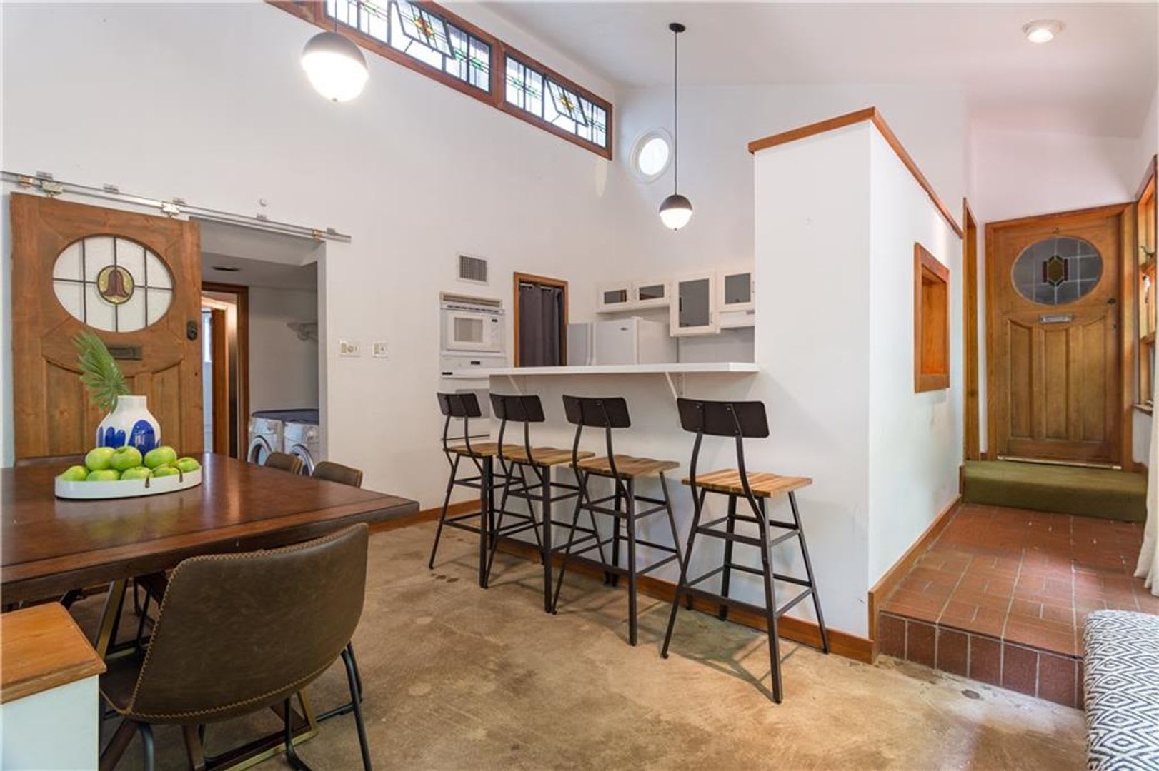 South Austin 4X2 Unique Home – photo 2