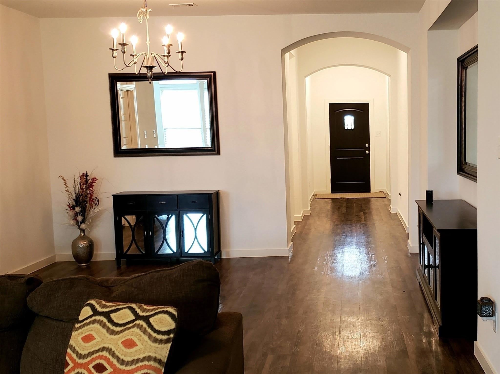 1532 Calcot Lane – photo 3