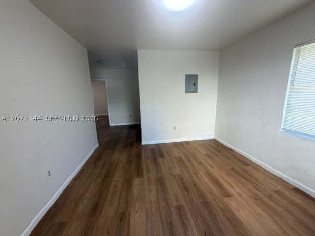 910 S Douglas Rd – photo 1