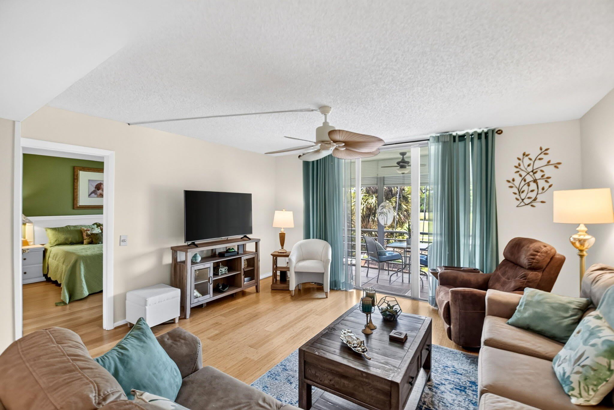 3425 Via Poinciana – photo 4