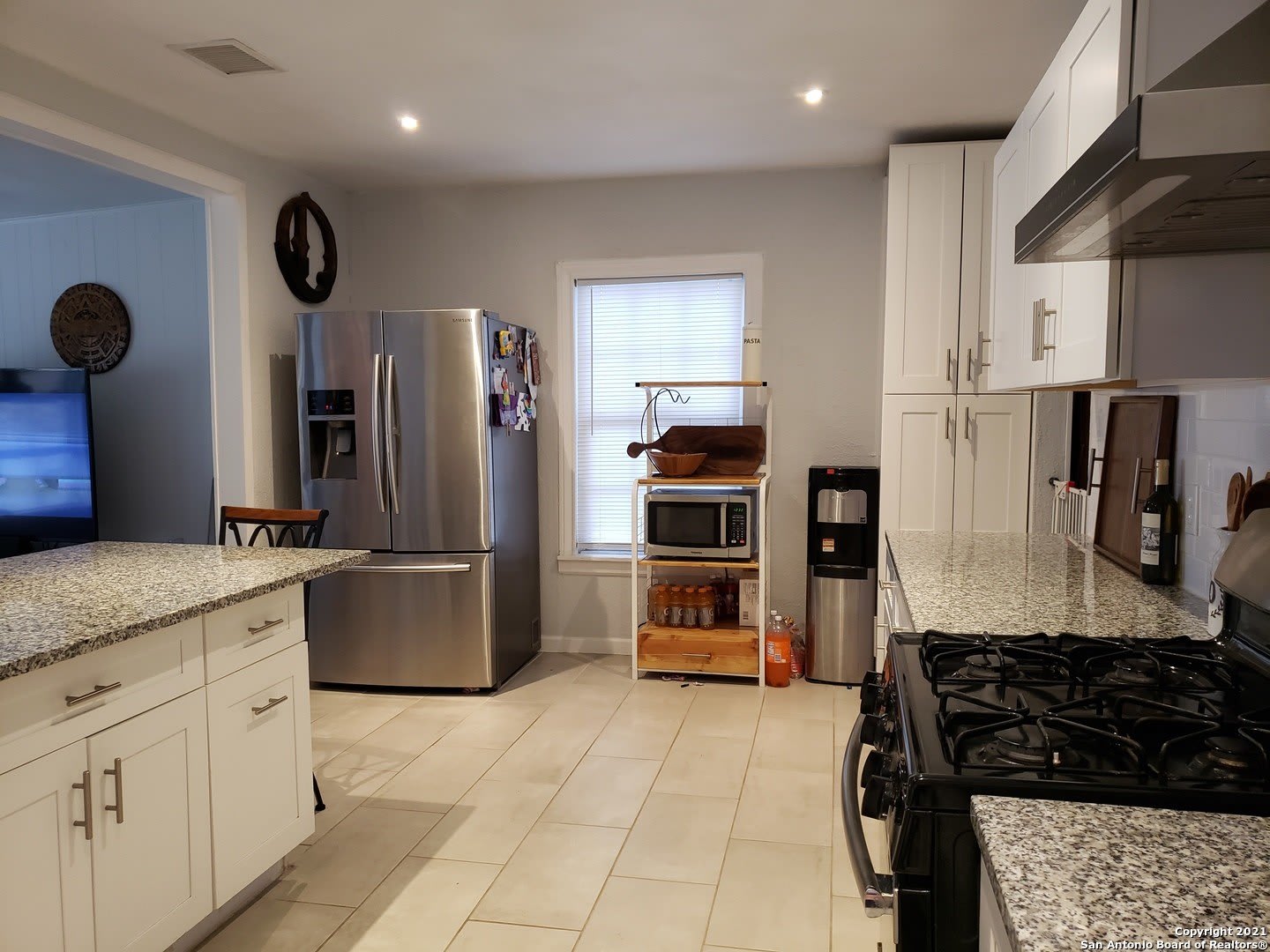950 Santa Monica St – photo 5