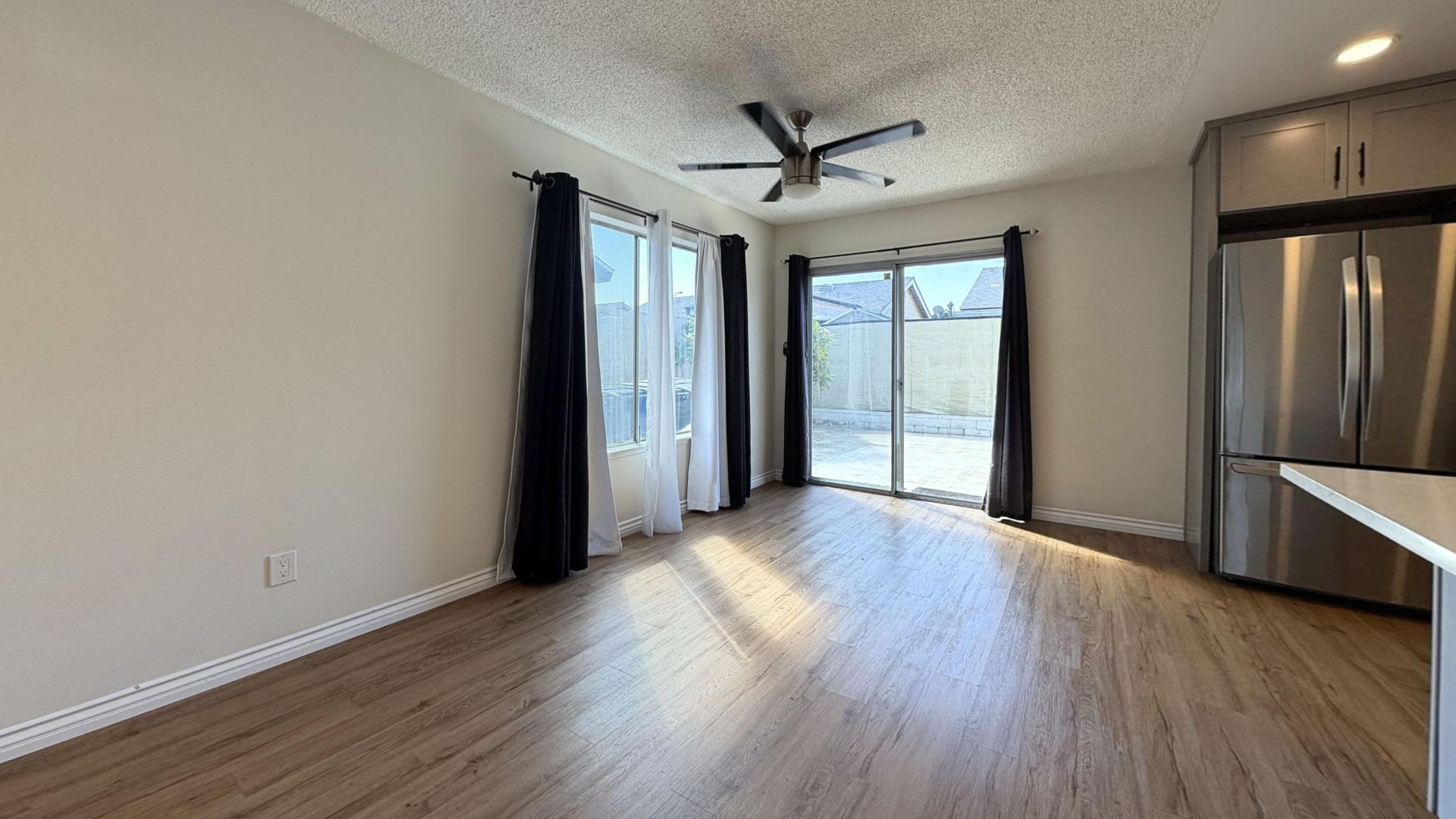 PRICE REDUCTION 7920 Temecula Pl. 3 Bed, 1.5 Bath Single Story Home In Riverside Available Now! – photo 5
